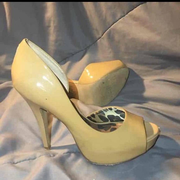 Jessica Simpson Shoes - BRAND NEW!!  Jessica Simpson Nude Pumps